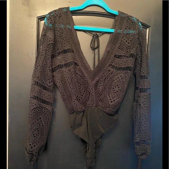 Boutique lace body suit - Picture 1 of 2